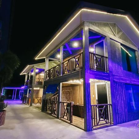 Mangrove Floating Chalet Kukup Buitenkant foto