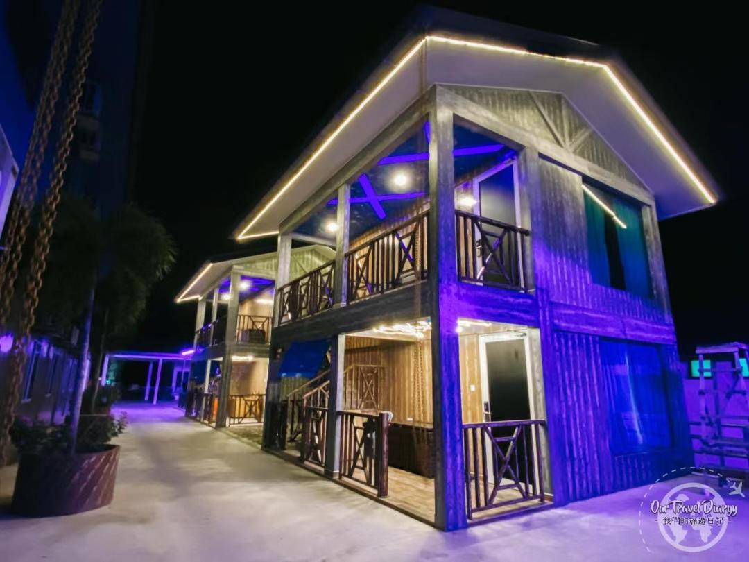 Mangrove Floating Chalet Kukup Buitenkant foto