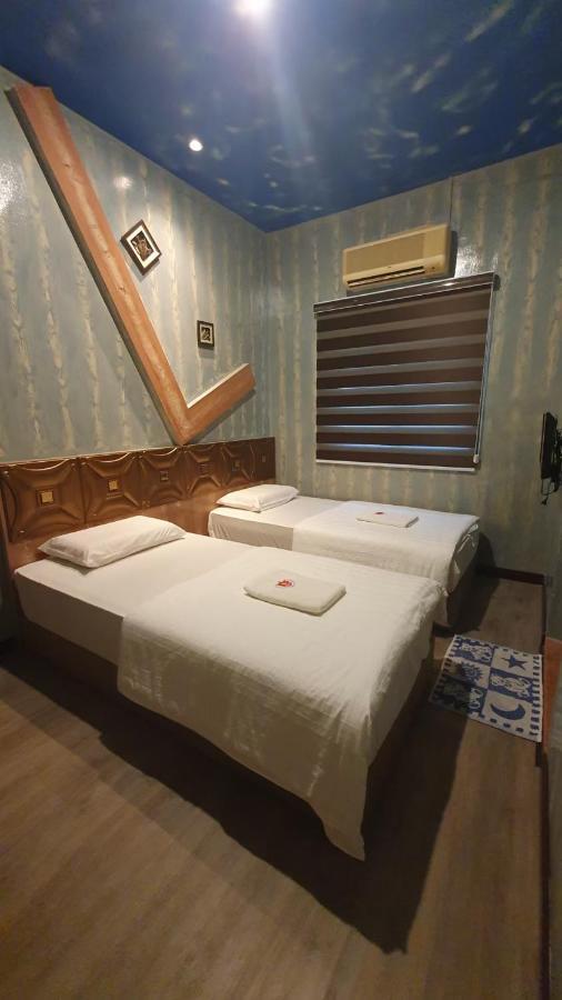 Mangrove Floating Chalet Kukup Buitenkant foto
